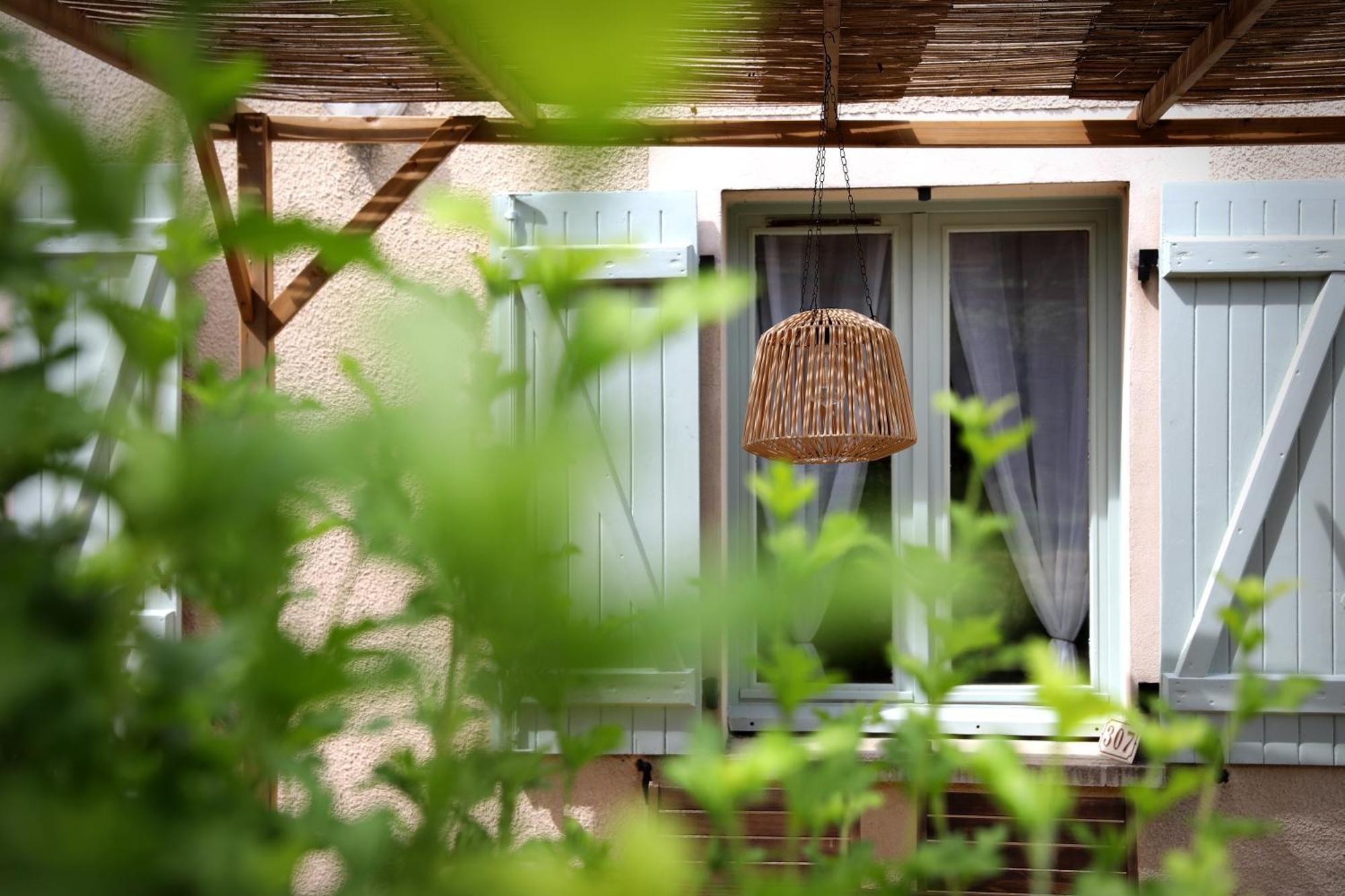 Gite " O Paradis" Douelle Buitenkant foto